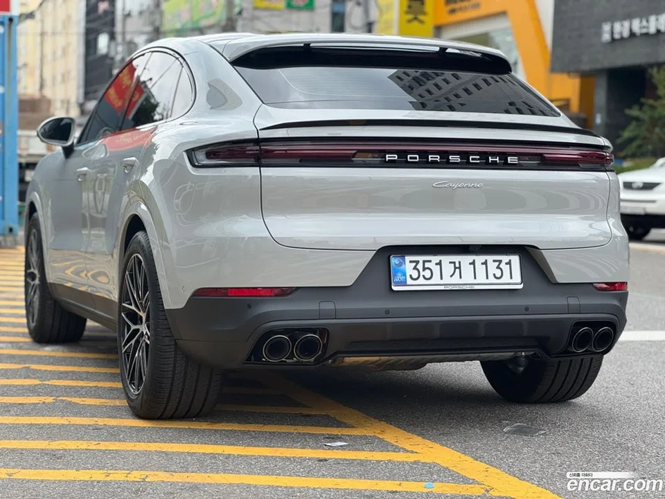 Porsche Cayenne 3.0 2025 — миниатюра 2