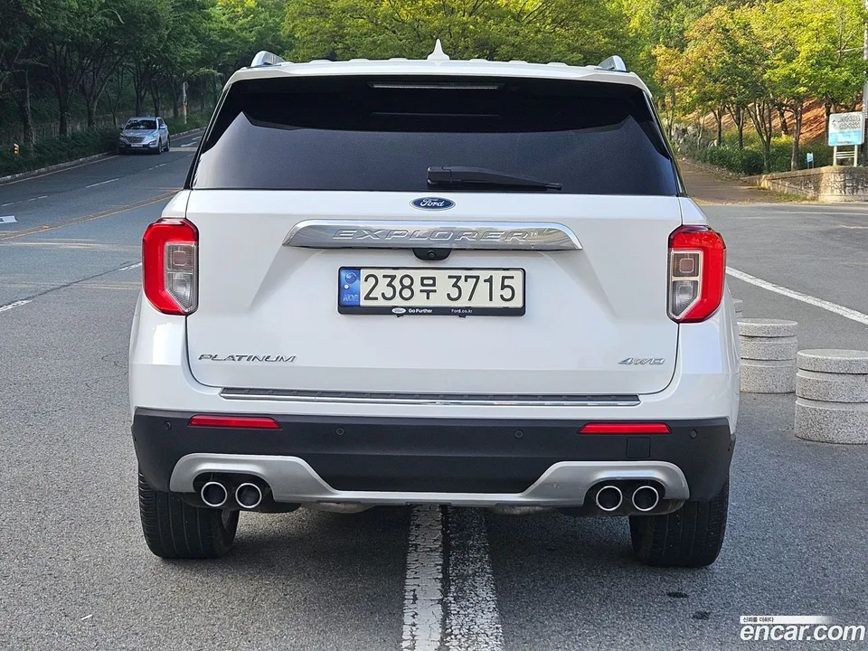 Ford Explorer 3.0 4WD 2023 — миниатюра 4