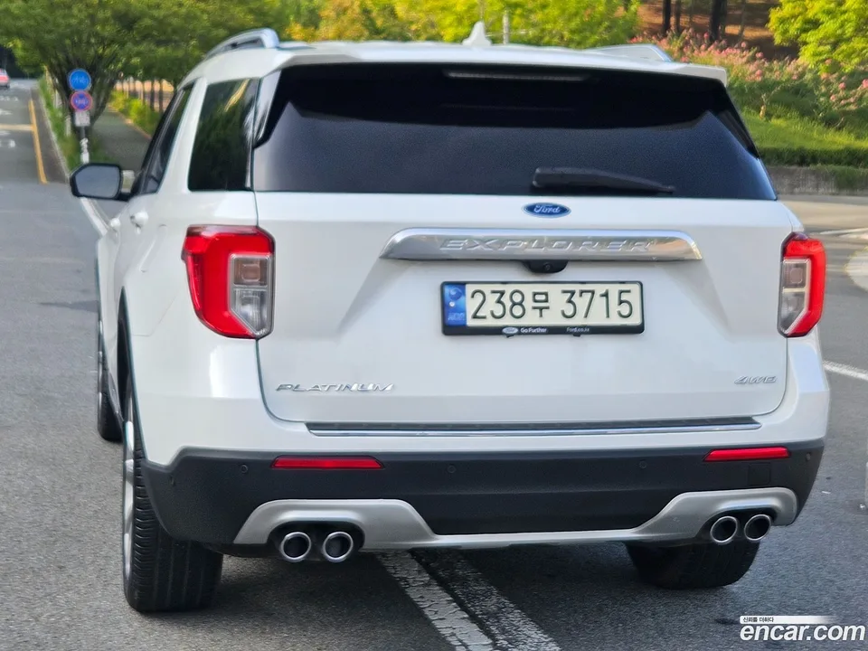 Ford Explorer 3.0 4WD 2023 — миниатюра 5