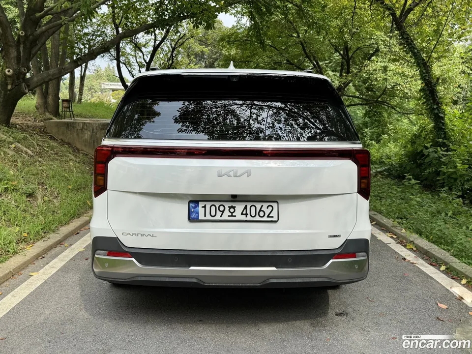 Kia Carnival HEV 9 2025 — миниатюра 5