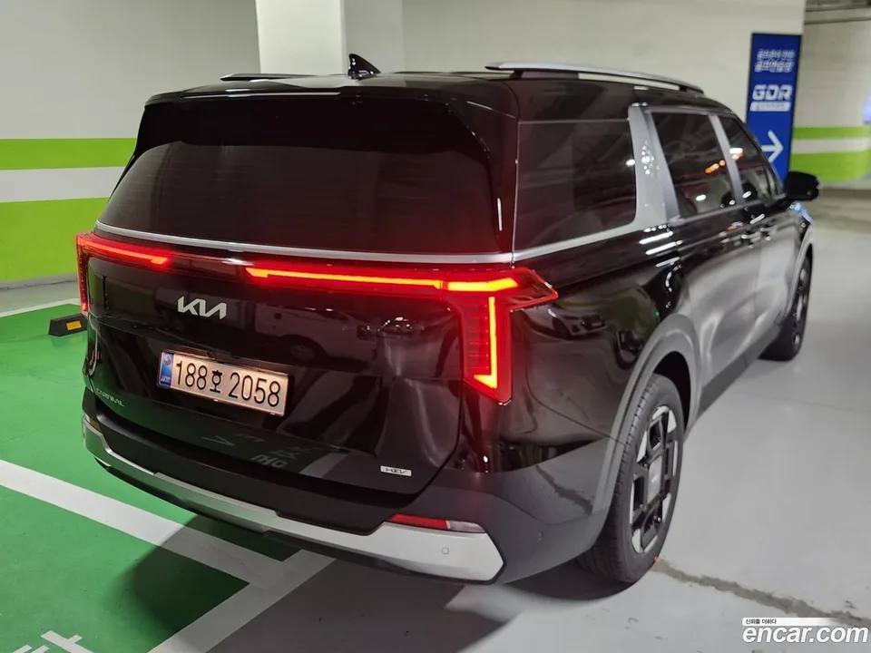 Kia Carnival HEV 9 2025 — миниатюра 2