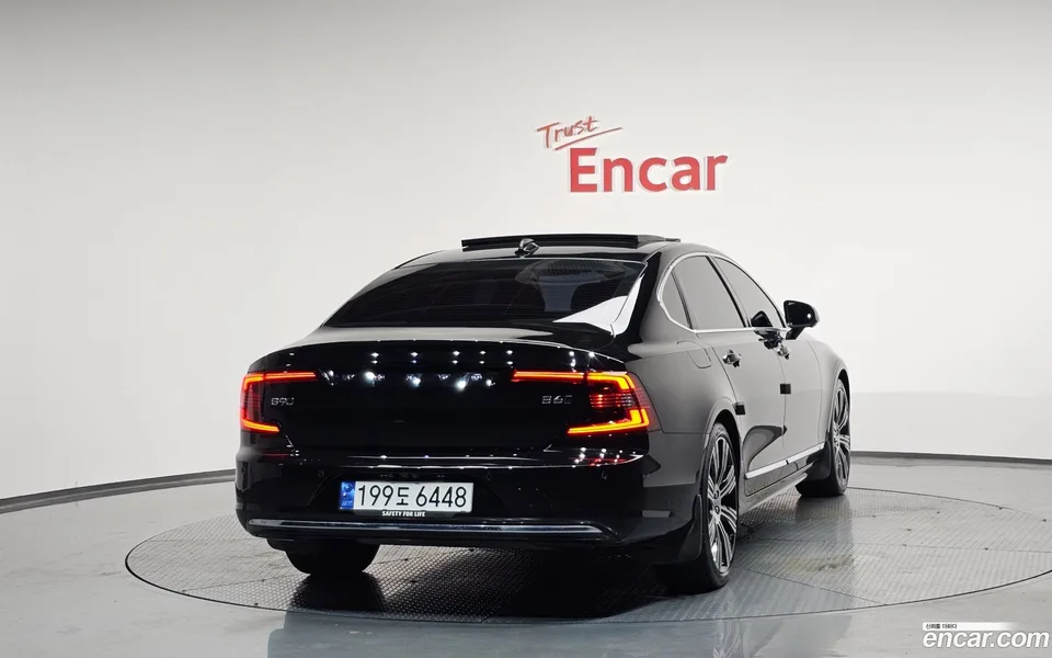 Volvo S90 B6 AWD 2023 — миниатюра 4