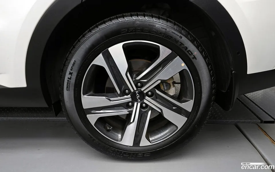 Kia Sorento HEV 1.6 2WD 2023 — миниатюра 5