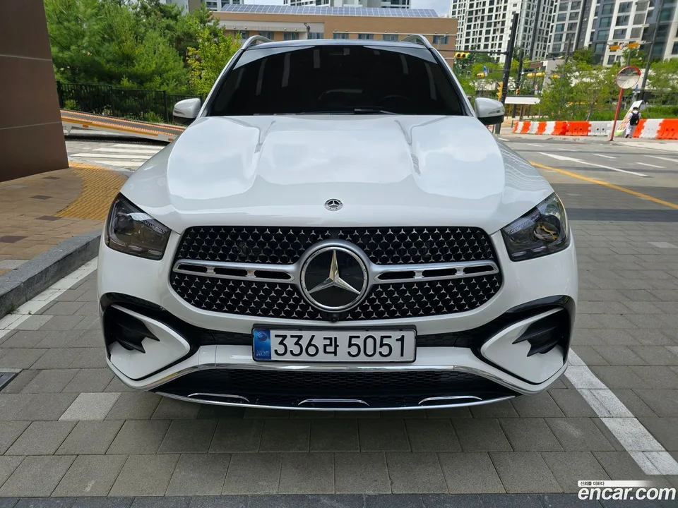 Mercedes-Benz GLE-Class GLE450 4MATIC 2025 — миниатюра 3