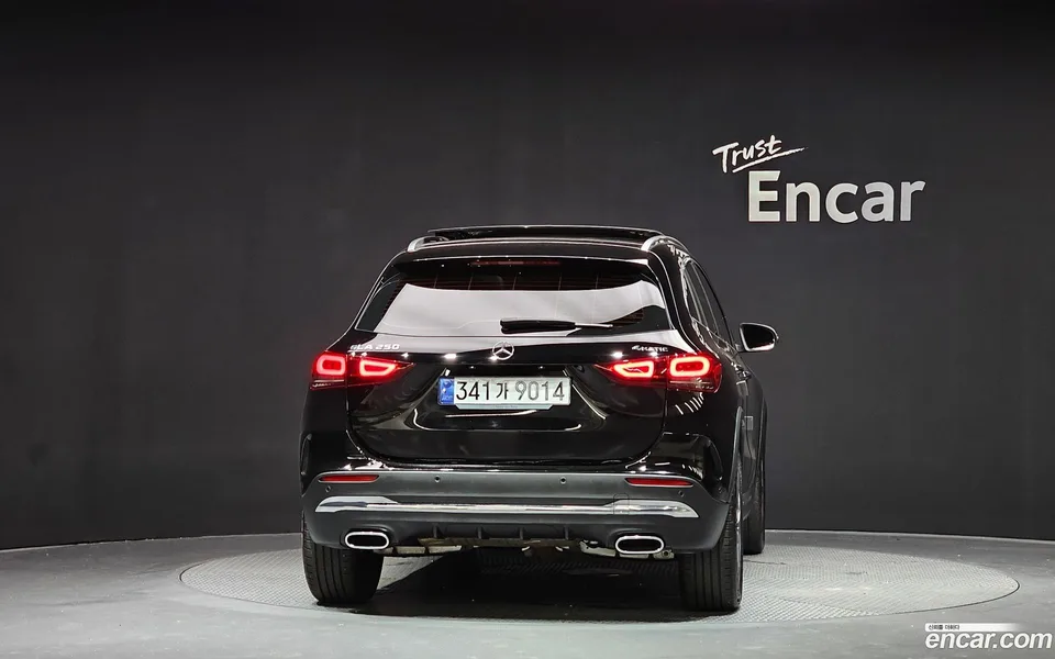Mercedes-Benz GLA-Class GLA250 4MATIC 2023 — миниатюра 4