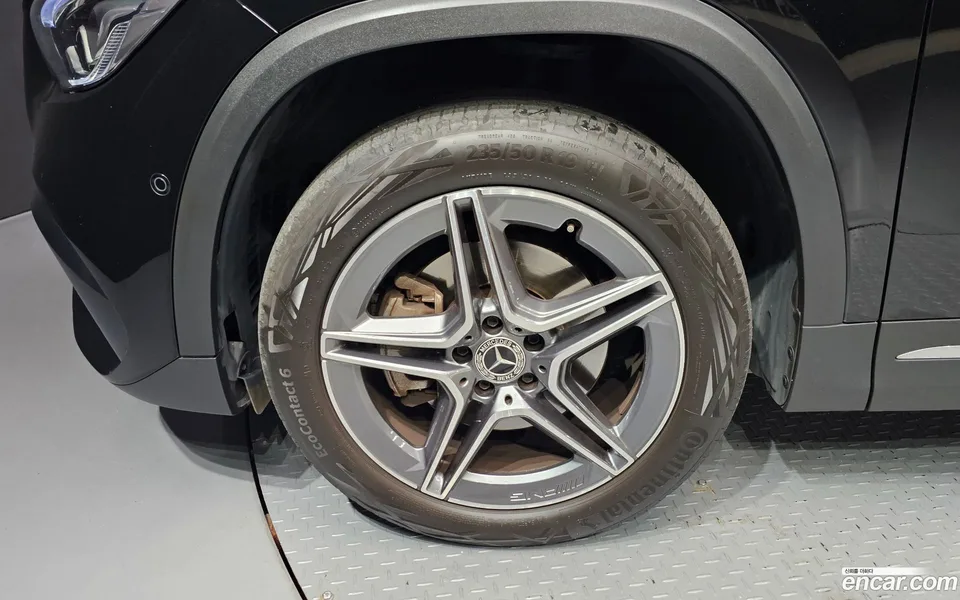 Mercedes-Benz GLA-Class GLA250 4MATIC 2023 — миниатюра 5