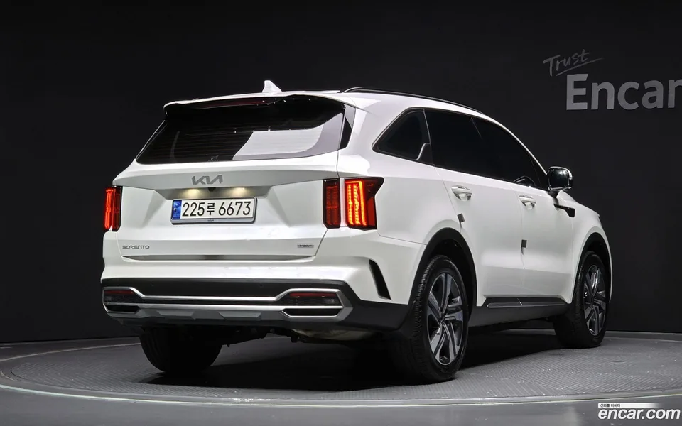 Kia Sorento HEV 1.6 2WD 2023 — миниатюра 2