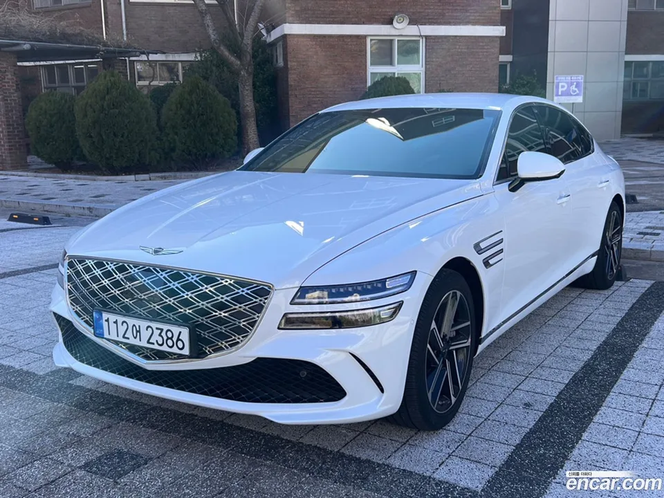 Genesis G80 2.5 2WD 2025 — миниатюра 3