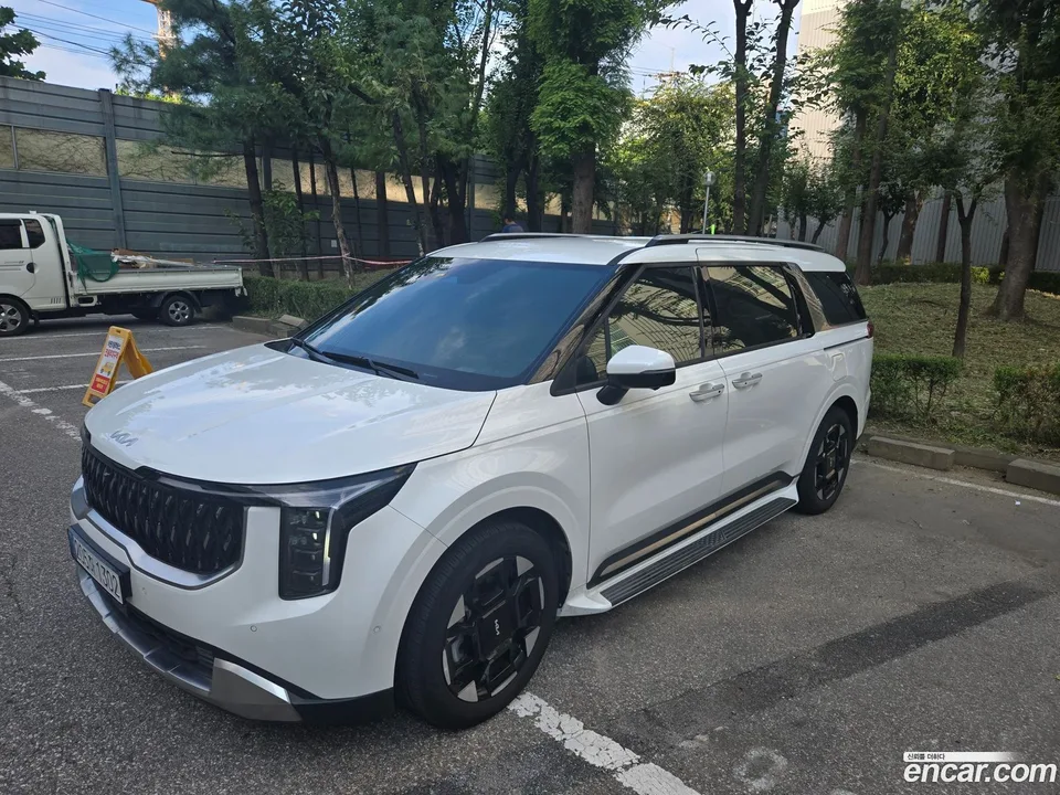 Kia Carnival HEV 9 2025 — миниатюра 2