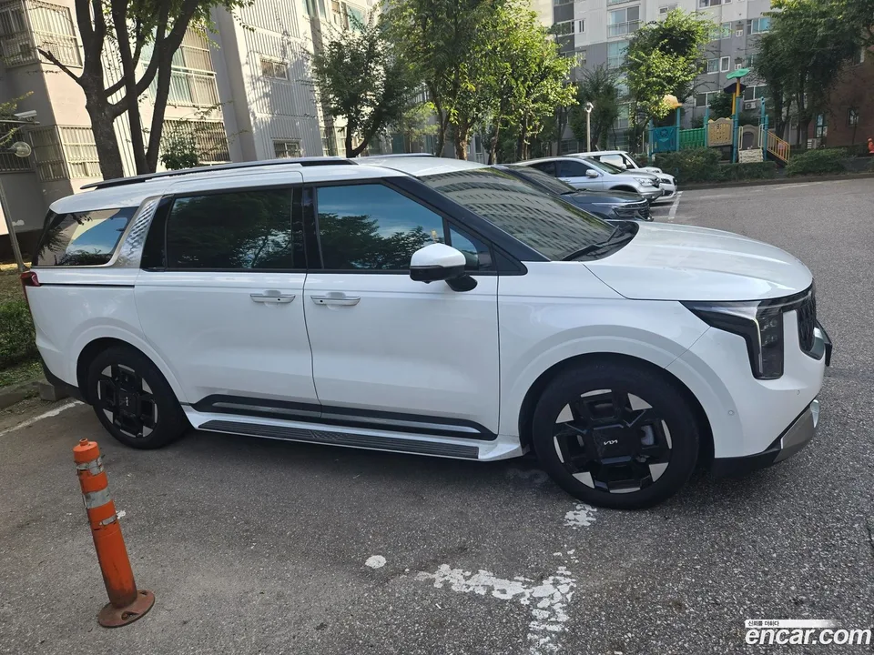 Kia Carnival HEV 9 2025 — миниатюра 3