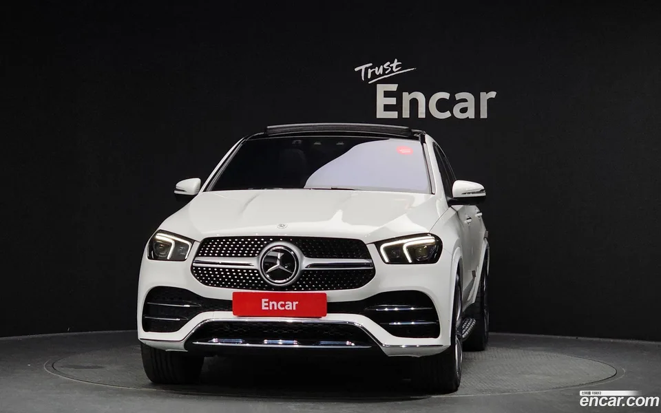 Mercedes-Benz GLE-Class GLE400d 4MATIC 2023 — миниатюра 3