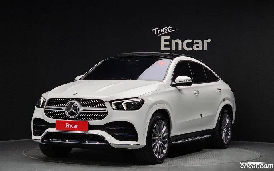 Mercedes-Benz GLE-Class GLE400d 4MATIC 2023 — фото 1, купить с доставкой в Москву