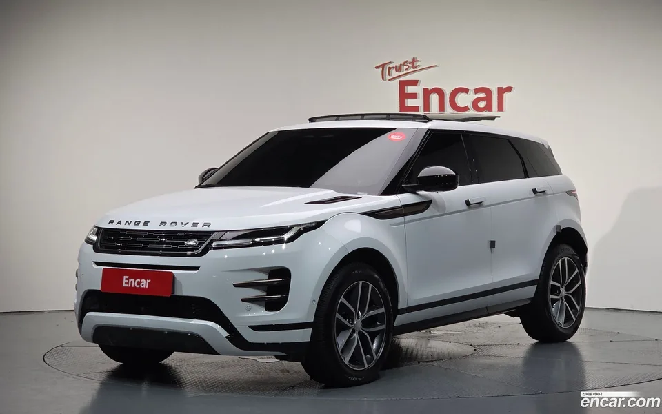 Land Rover Range Rover Evoque P250 SE 2024 — фото 1, купить с доставкой в Москву