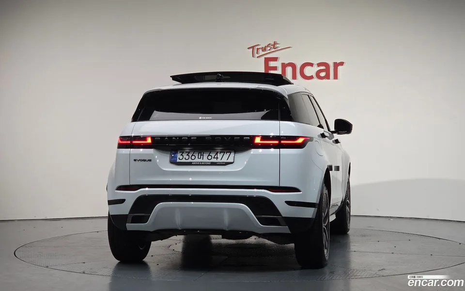 Land Rover Range Rover Evoque P250 SE 2024 — миниатюра 4