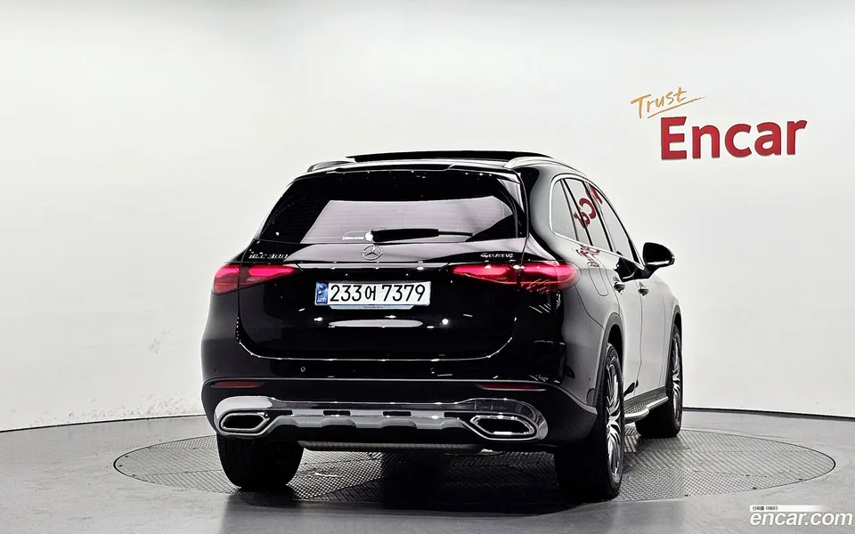 Mercedes-Benz GLC-Class GLC300 4MATIC 2024 — миниатюра 4