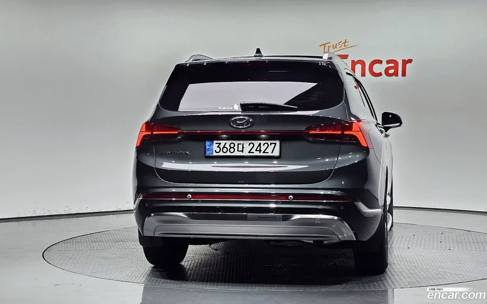 Hyundai Santa Fe HEV 1.6 2WD 2023 — миниатюра 4