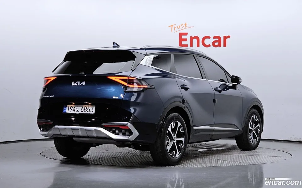 Kia Sportage Hybrid 2WD 2024 — миниатюра 2