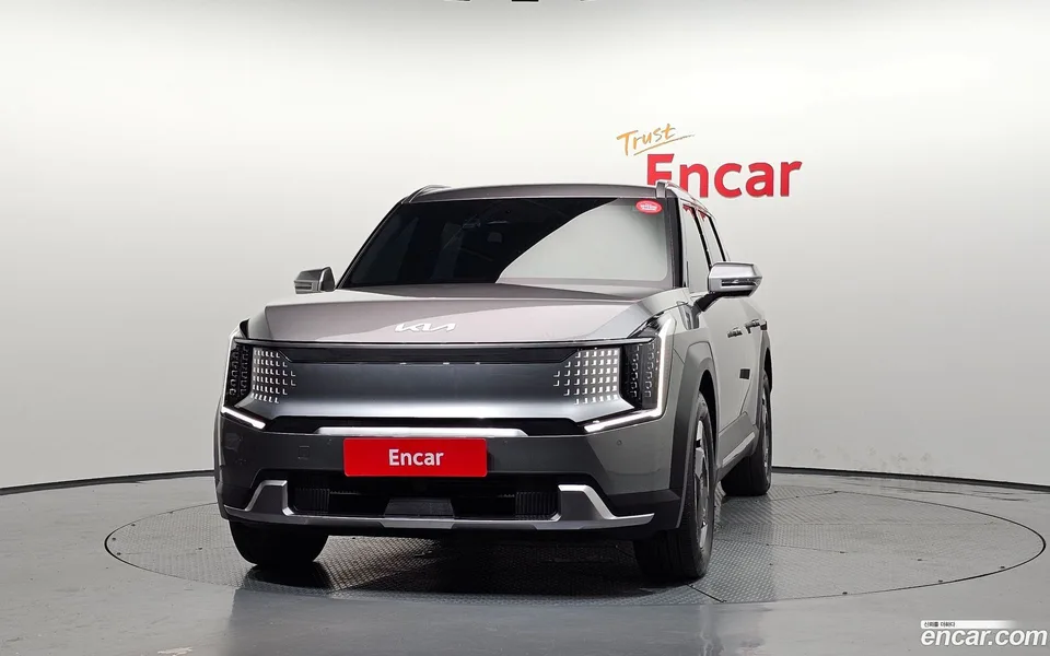 Kia EV9 2WD 2023 — миниатюра 3