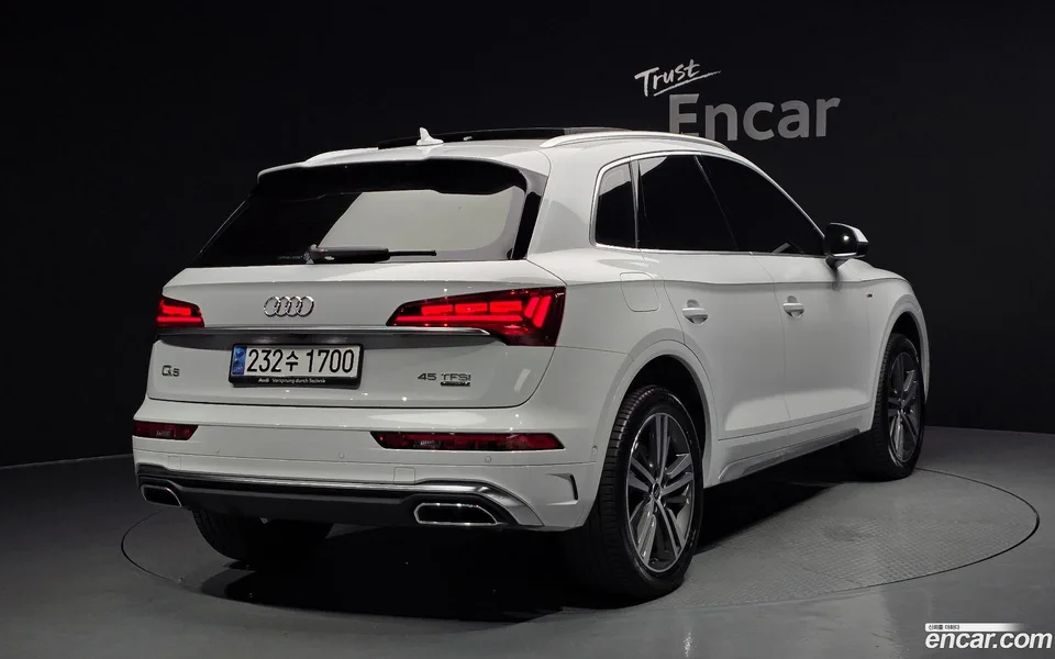Audi Q5 45 TFSI 2023 — миниатюра 2