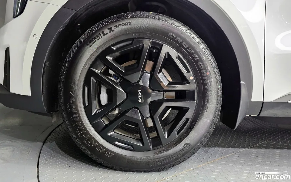 Kia Sorento HEV 1.6 2WD 2023 — миниатюра 5
