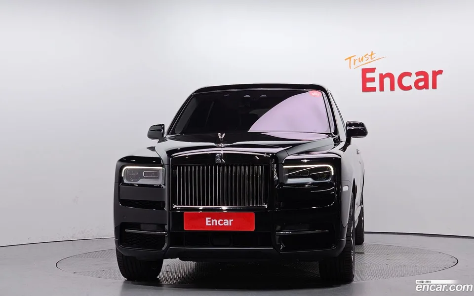 Rolls-Royce Cullinan 6.7 V12 2022 — миниатюра 3