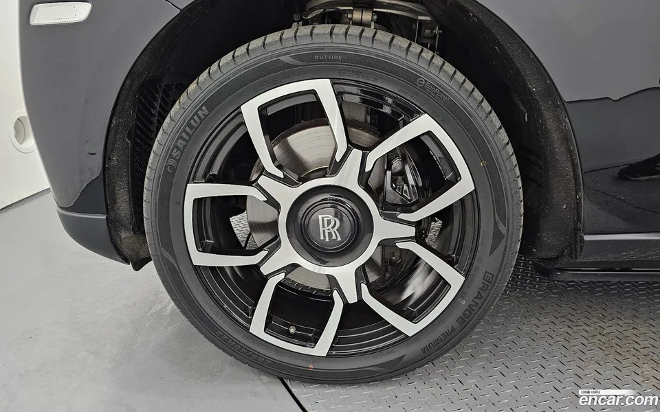 Rolls-Royce Cullinan 6.7 V12 2022 — миниатюра 5