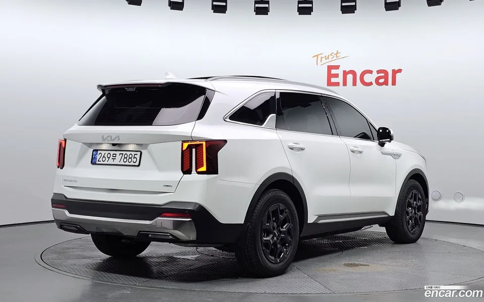 Kia Sorento HEV 1.6 2WD 2023 — миниатюра 2