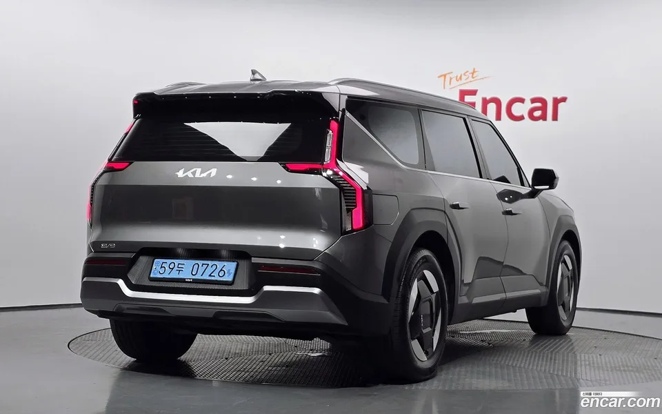 Kia EV9 2WD 2024 — миниатюра 2