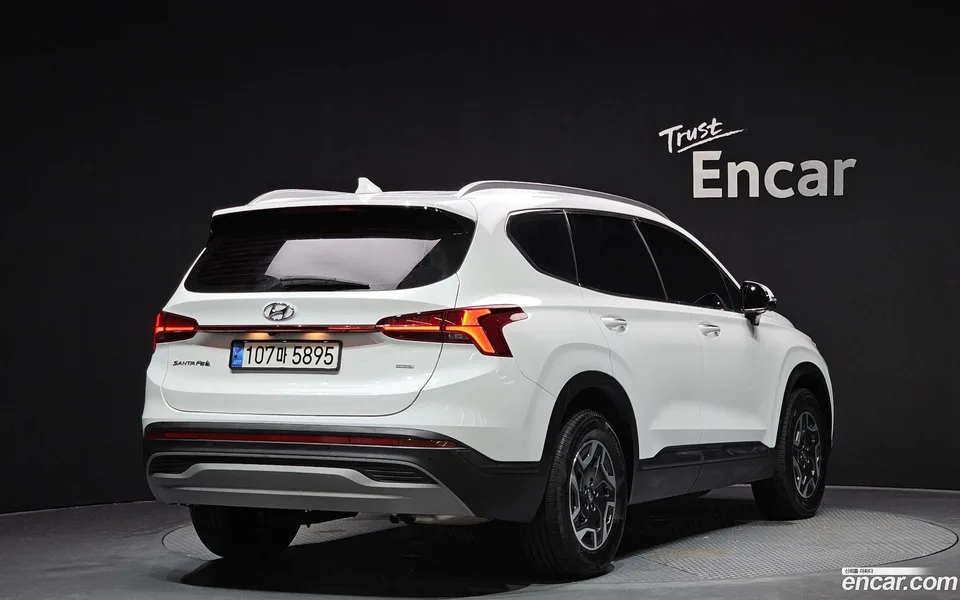 Hyundai SantaFe HEV 1.6 4WD 2023 — миниатюра 2