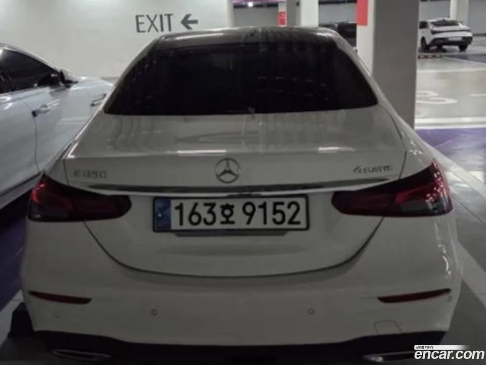 Mercedes-Benz E-Class E350 4MATIC AMG Line 2023 — миниатюра 2