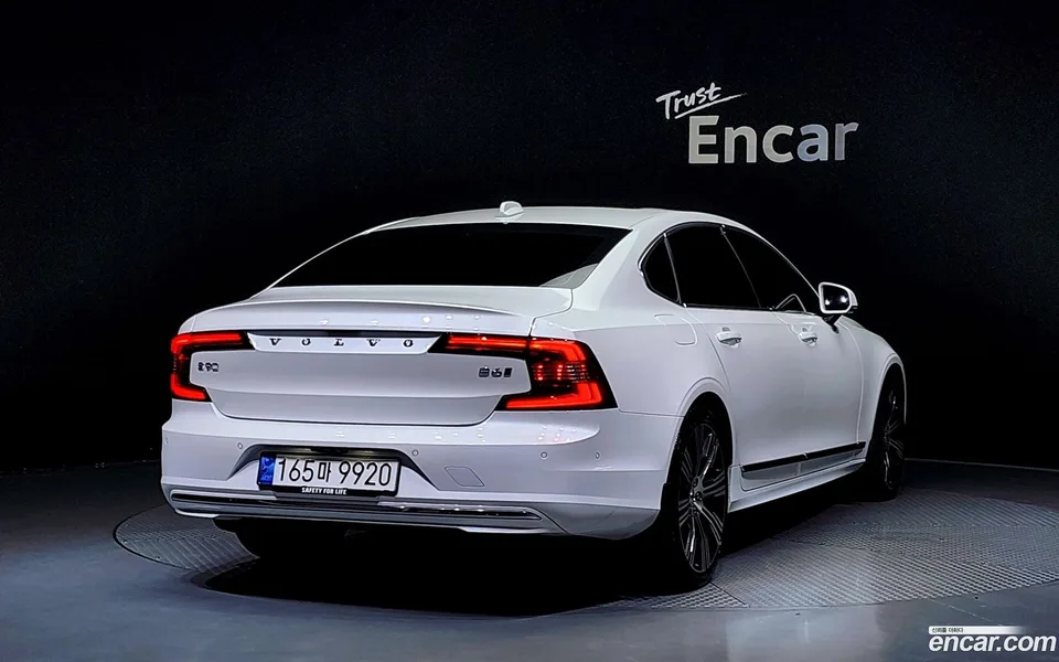 Volvo S90 B6 AWD 2024 — миниатюра 2
