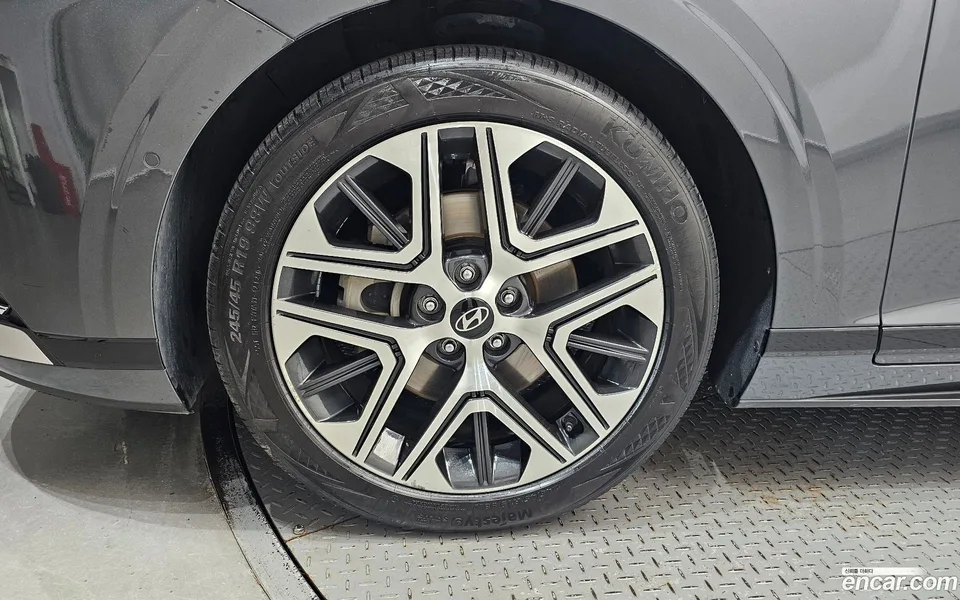 Hyundai Grandeur 2.5 2WD 2023 — миниатюра 5