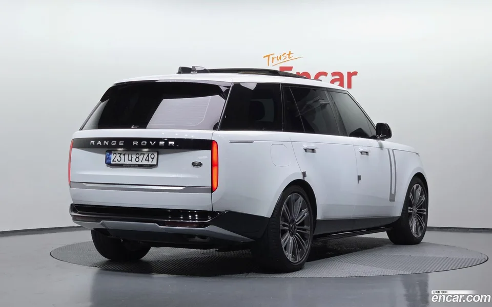 Land Rover Range Rover P530 AB LWB 2023 — миниатюра 2
