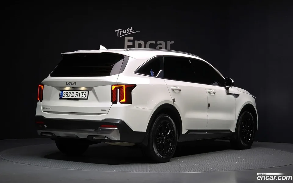 Kia Sorento HEV 1.6 2WD 2023 — миниатюра 2