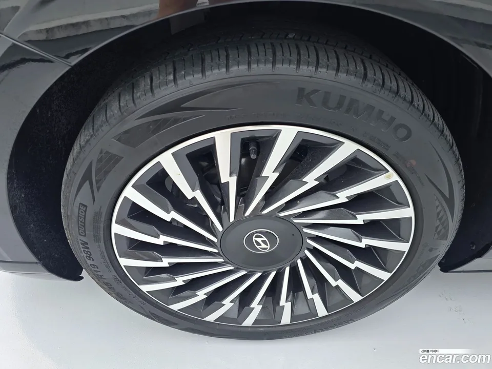 Hyundai Grandeur Hybrid 2024 — миниатюра 5