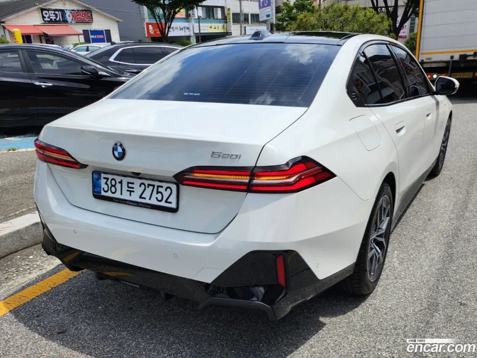BMW 5 Series 520i M 2025 — миниатюра 3
