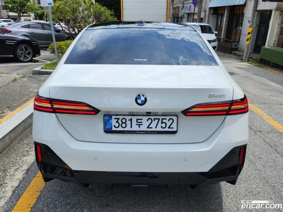 BMW 5 Series 520i M 2025 — миниатюра 4