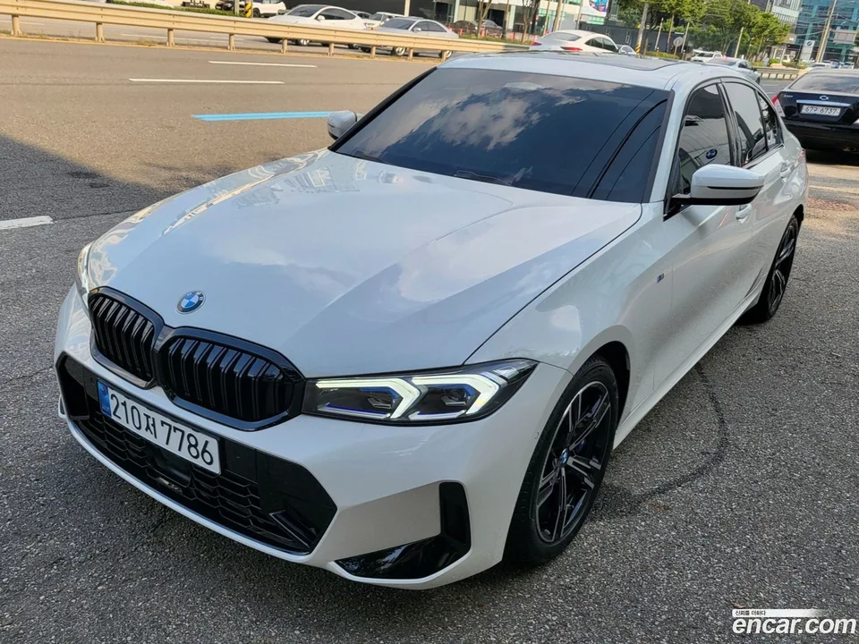 BMW 3 Series 320i M 2025 — миниатюра 2