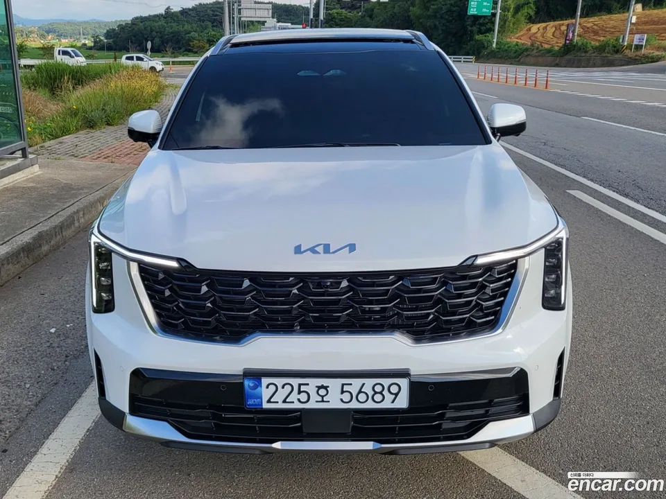 Kia Sorento HEV 1.6 2WD 2025 — фото 1, купить с доставкой в Москву