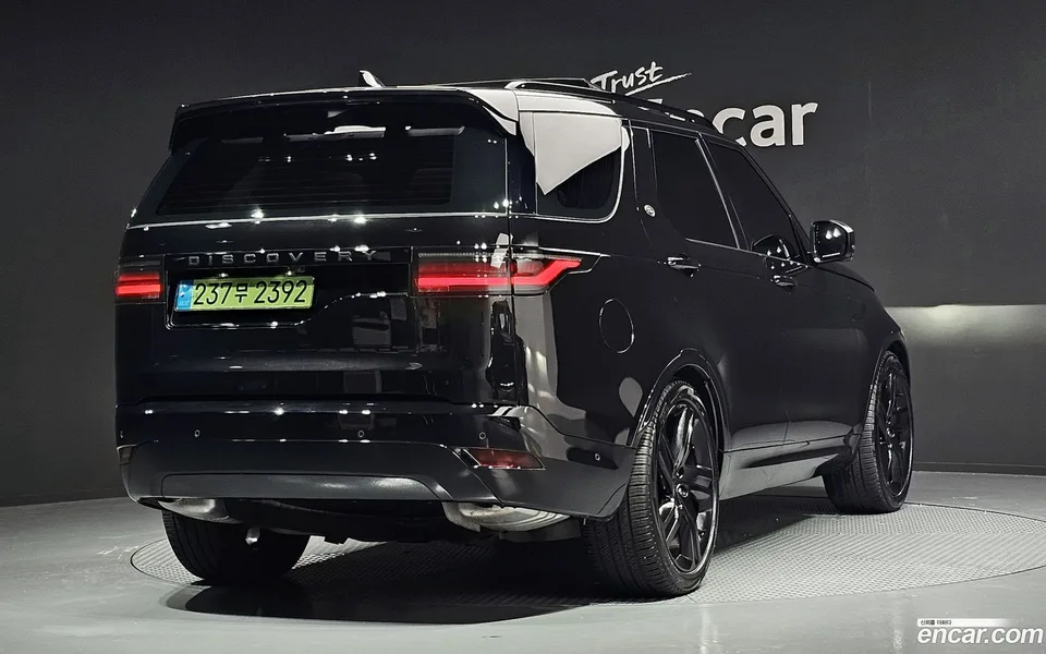 Land Rover Discovery P360 HSE 2024 — миниатюра 2