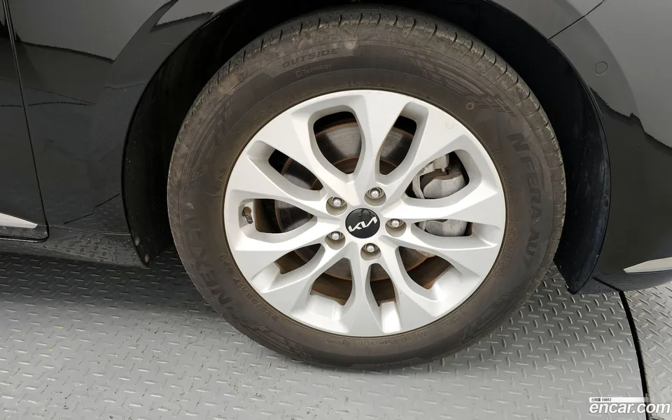 Kia K8 2.5 2WD 2022 — миниатюра 5