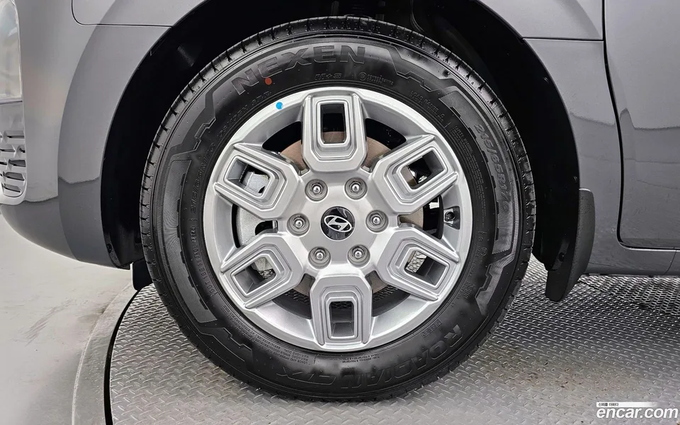 Hyundai Staria 9 2025 — миниатюра 5