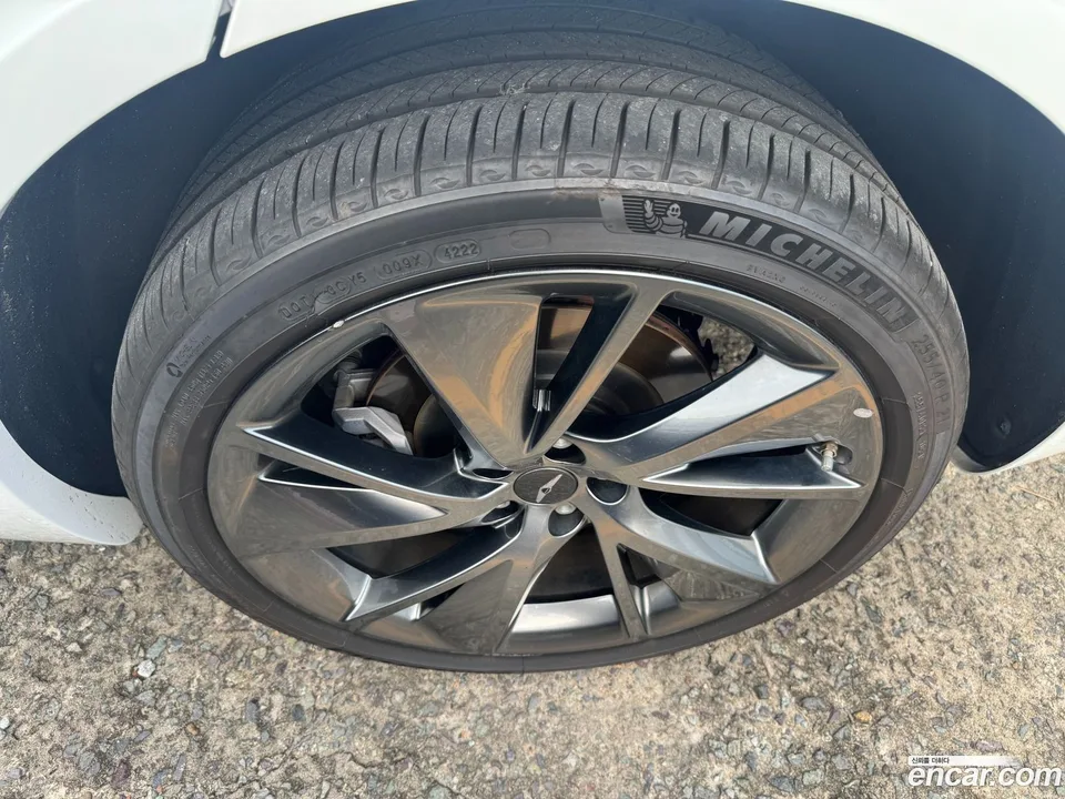 Genesis GV70 2.5T AWD 2023 — миниатюра 5