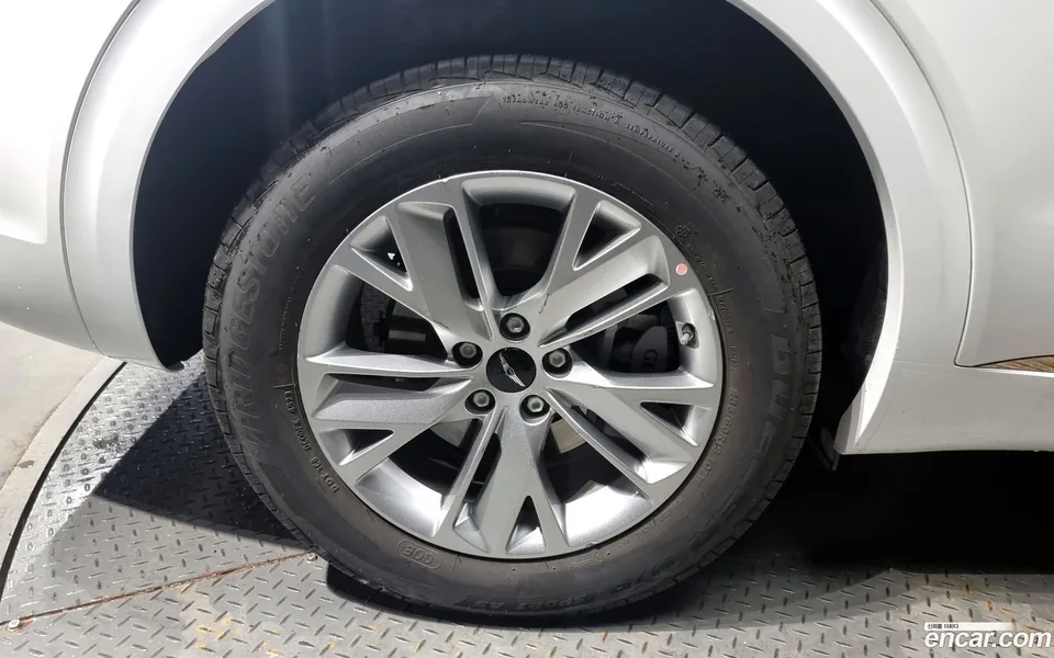 Genesis GV70 2.5T 2WD 2024 — миниатюра 5