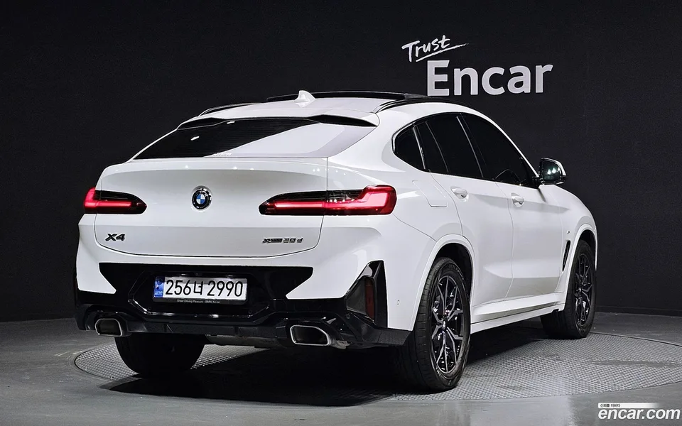BMW X4 xDrive20d M 2023 — миниатюра 2