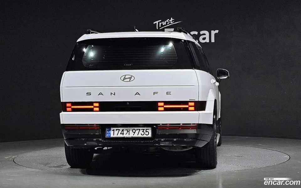 Hyundai Santa Fe HEV 1.6 4WD 2023 — миниатюра 4