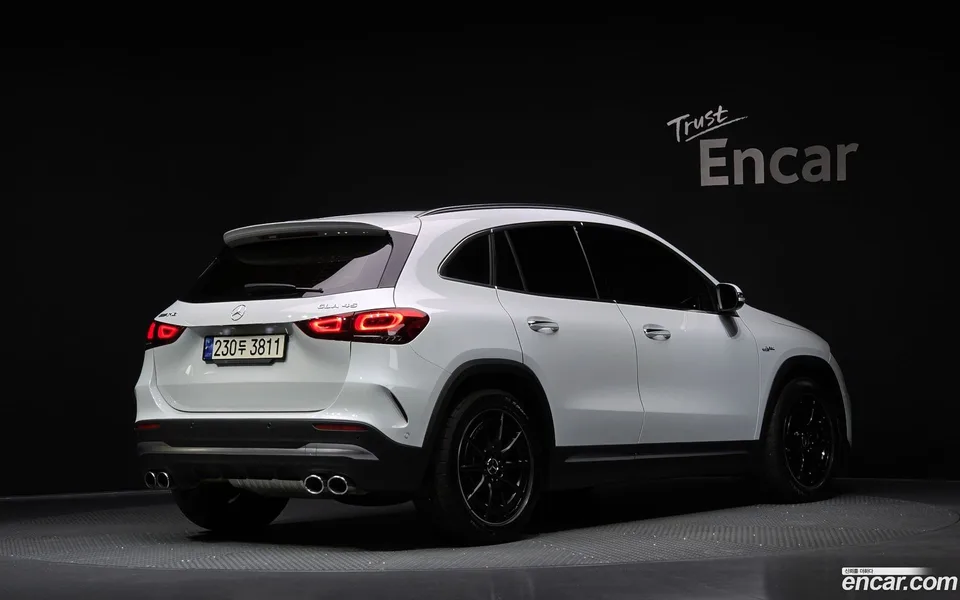 Mercedes-Benz GLA-Class GLA45 AMG 4MATIC+ 2023 — миниатюра 2