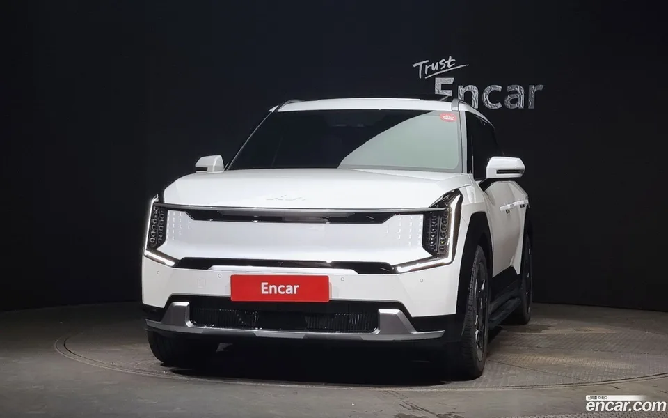 Kia EV9 4WD 2023 — миниатюра 3
