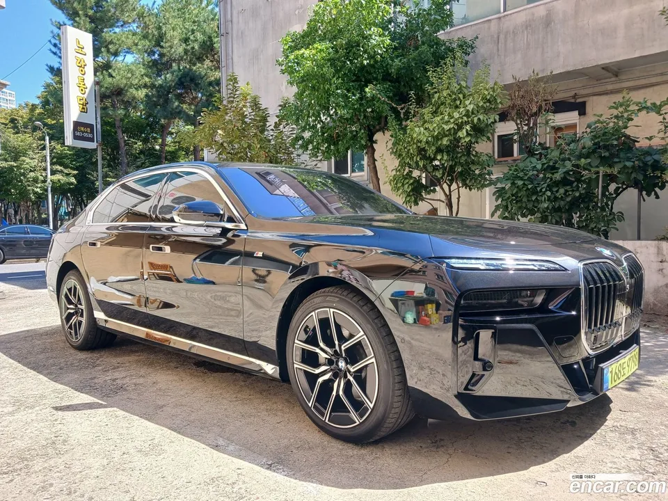 BMW 7 Series 740d xDrive M 2025 — миниатюра 2