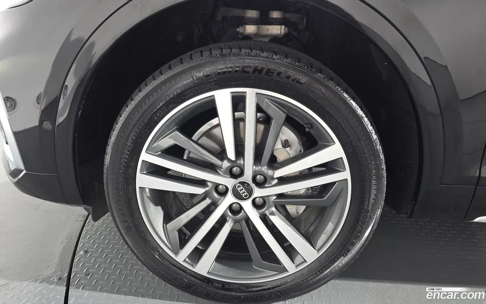 Audi Q5 45 TFSI 2023 — миниатюра 5